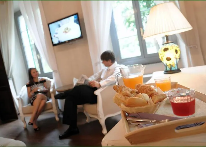 Degli Aceri 3* 카르카레