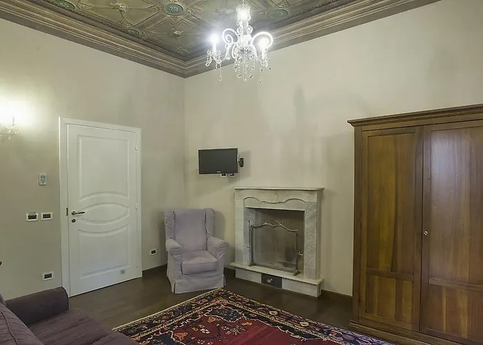 Degli Aceri 카르카레